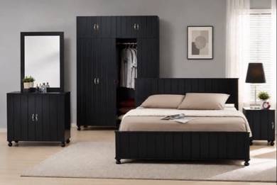set bilik tidur queen