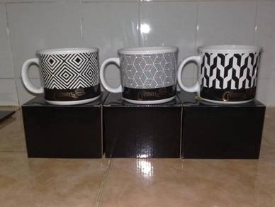 Cawan nestle la cremeria collectible mug 3