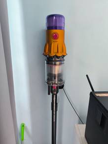 Dyson V12 Detect Slim Absolute – Excellent Conditi