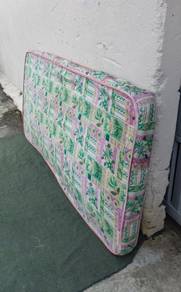 YD67AK Tilam Single Foam Mattress 5" Pink Green