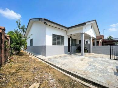 1-storey Terraced House For Sale in Jeram,SGR