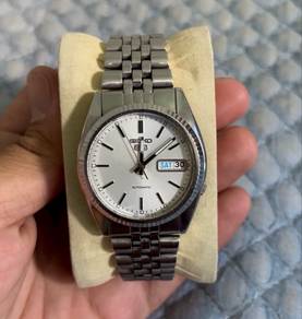 Seiko 5 Automatic DATEJUST SNXJ89