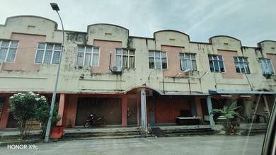 Shop lot For Sale in Salak Tinggi,SGR
