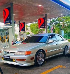 Honda Accord EXi in Jelutong, PNG