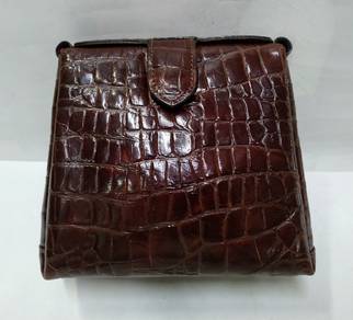 Crocodile of attern leather shoulder/handcarry bag