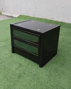 YE56AE Meja Tepi Katil Glass Top Bed Side Table
