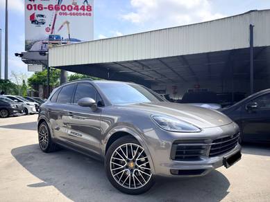 Porsche Cayenne BASE in Puchong, SGR