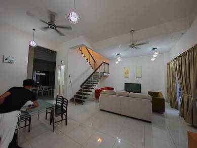 Semi-Detached House For Sale in Shah Alam,SGR