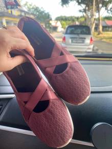sketchers x goodyear dan dr cardin utk di lepaskan