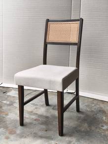 muji style chair
