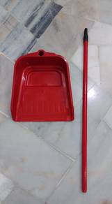 Dust pan with wooden rod
