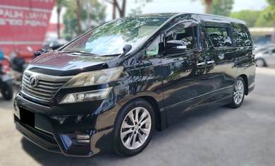 Toyota Vellfire Z PLATINUM SELECTION in Puchong South, SGR