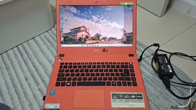 Laptop ACER Aspire E14