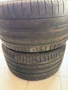 Pzero 305 30 21 used tire Tyre year 2021 305/30/21