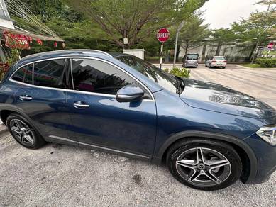 Mercedes Benz GLA250 250 AMG LINE in Kajang, SGR