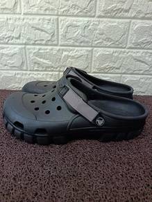 Uk11 Crocs All-Terrain Clog
