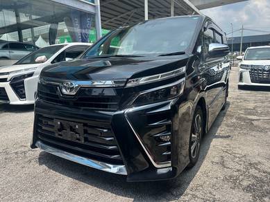 Toyota Voxy ZS in Kayu Ara, SGR