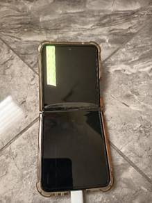samsung z flip3 screen rosak