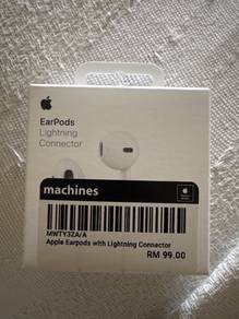 EarPods (Lightning Connector)