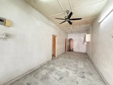 1.5-storey Terraced House For Sale in Butterworth,PNG