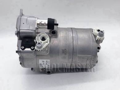 Benz E300 W212 Blutec W205 350e Hybrid Compressor