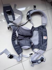 Ergobaby baby carrier