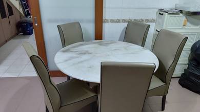 Sofa And Table one set Untuk Dijual