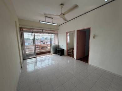 Flat For Sale in Taman Malim Jaya