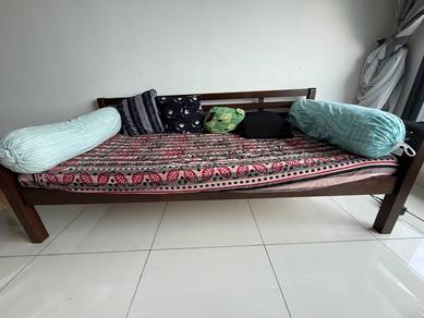 Sofa r single bed