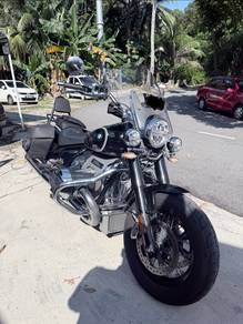 BMW R 18