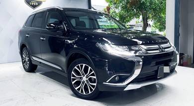 Mitsubishi Outlander 2.0 AWD in Johor Bahru, JHR