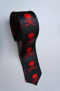 SLIM Pirates Jolly Roger Skull 1 Row RED Neck Tie