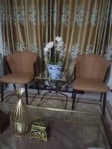 Shell chair
