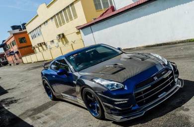 Nissan GTR R35 GTR35 Top Secret Carbon Bonnet