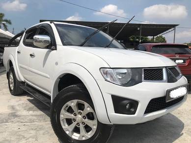 Mitsubishi Triton in Klang, SGR