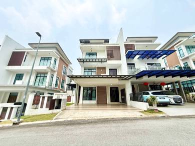 Semi-Detached House For Sale in Taman Melawati,KUL