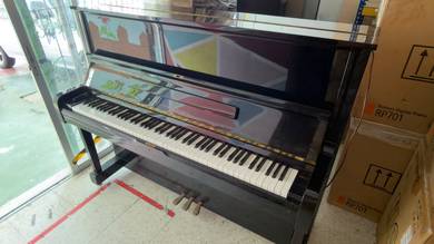 Yang Chang Upright Piano