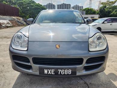 Porsche Cayenne in Salak Selatan, KUL