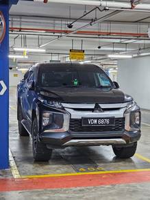 Mitsubishi Triton VGT A/T PREMIUM in Rantau, NSN