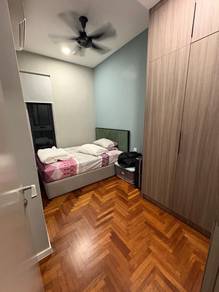 Room in OUG, KUL
