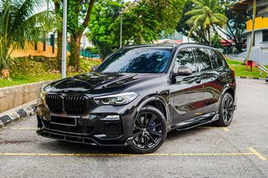 BMW X5 xDRIVE45e M SPORT in Desa Petaling, KUL