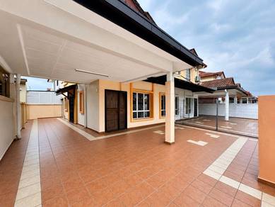 Semi-Detached House For Sale in Setia Alam,SGR