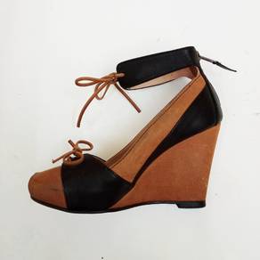 Jill Stuart Suede Leather Wedges