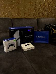 PS5 PRO (MY SET) with extra controller