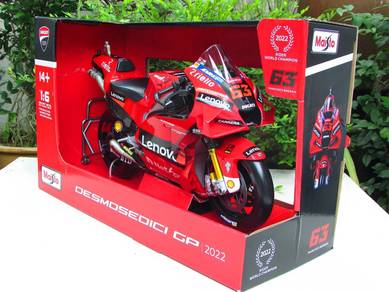 Maisto 1-6 (33cm) MOTOGP 2022 Ducati Lenovo # 63