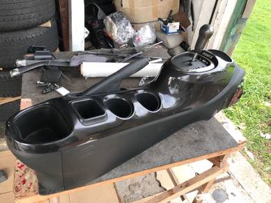 No 5-10-17 Nissan Juke Nismo RS NFL Gear Console