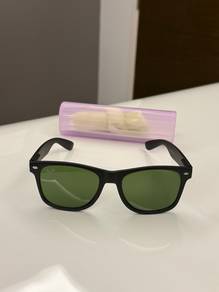 Unisex Black Sunglasses with Storage Case
