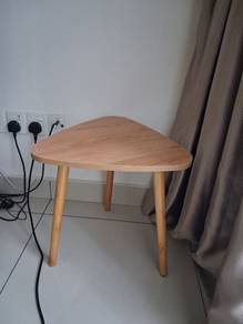 Side / coffee table