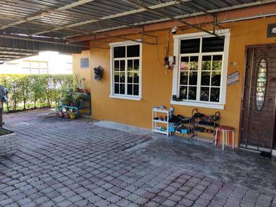 Semi-Detached House For Sale in Balik Pulau,PNG