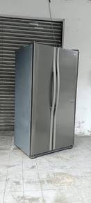 LG 2pintu peti ais sejuk side by side 537L